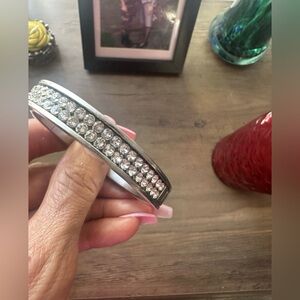 SWAROVSKI CRYSTAL SILVER BANGLE BRACELET Hinged Bangle Size Medium